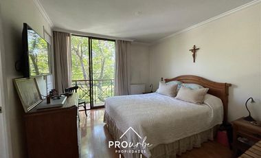 Casa en Arriendo en Amplia casa en el corazón de Vitacura. Alejandro Serani - La Llaveria. Colegio Sagrados Corazones de Manquehue