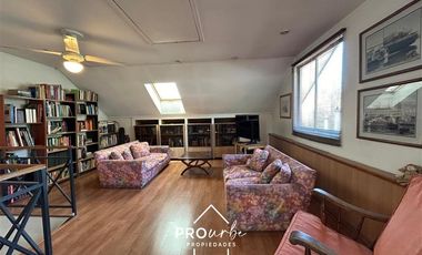 Casa en Arriendo en Amplia casa en el corazón de Vitacura. Alejandro Serani - La Llaveria. Colegio Sagrados Corazones de Manquehue