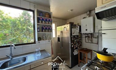 Casa en Arriendo en Amplia casa en el corazón de Vitacura. Alejandro Serani - La Llaveria. Colegio Sagrados Corazones de Manquehue