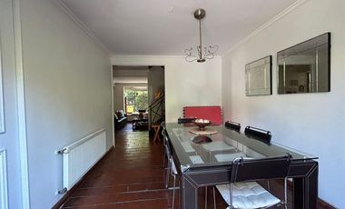 Casa en Venta en Amplia casa en el corazón de Vitacura. Alejandro Serani - La Llaveria. Colegio Sagrados Corazones de Manquehue