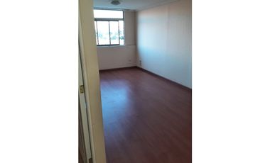 SE VENDE DEPARTAMENTO CENTRAL EN EDIFICIO ATACAMA