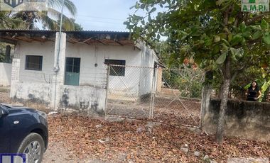 Se vende casa cerca de Las Varas
