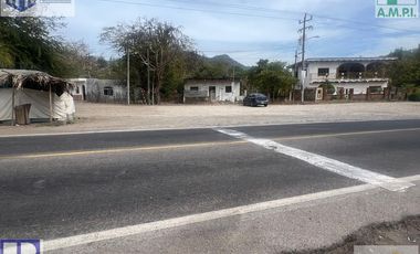 Se vende casa cerca de Las Varas