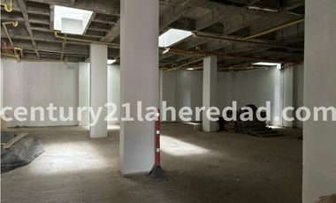 ARRIENDO LOCAL COMERCIAL CON BODEGA EN LA CEJA.  Código 130563