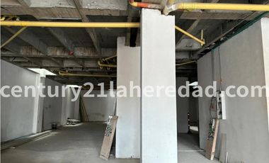 ARRIENDO LOCAL COMERCIAL CON BODEGA EN LA CEJA.  Código 130563