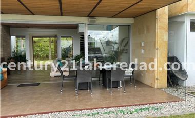 RENTA DE CASA FINCA AMOBLADA RETRO.  Código 130512
