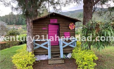 Casa finca amoblada para arriendo en El Retiro Antioquia Código 126825