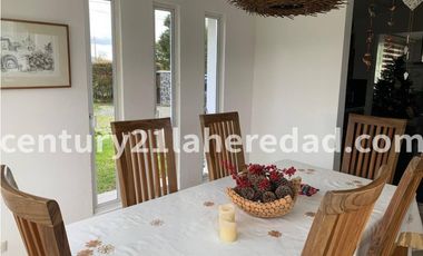 Casa finca amoblada para arriendo en El Retiro Antioquia Código 126825