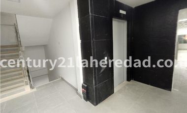 RENTA LOCAL COMERCIAL SEGUNDO PISO EN SURAMERICANA  Código 126332