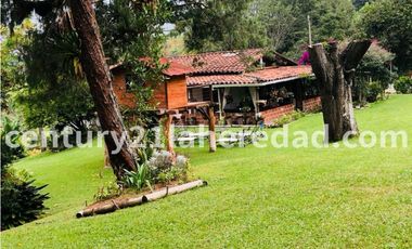 VENTA FINCA CON CASA CAMPESINA EN MARINILLA ANTIOQUIA Código 127378