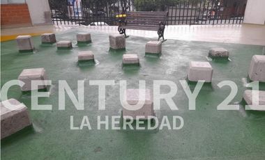 Apartamento en venta en Sabaneta sector Villa del Carmen