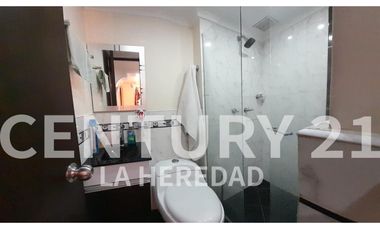 Apartamento en venta en Sabaneta sector Villa del Carmen
