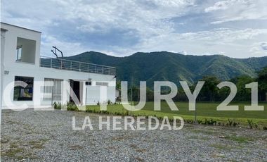 CASA FINCA EN VENTA - SECTOR SOPETRAN - COD: 122147