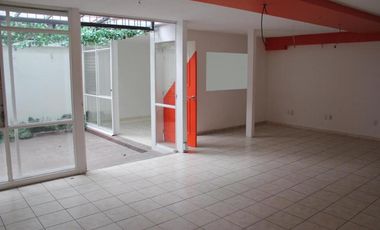 Casa con uso de suelo Lomas de Chapultepec