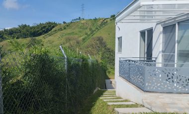 CASA EN VENTA VIA CHINCHINA- PALESTINA.