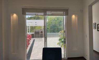 CASA EN VENTA VIA CHINCHINA- PALESTINA.