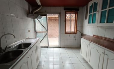 AMPLIA CASA CENTRO DE CALERA DE TANGO