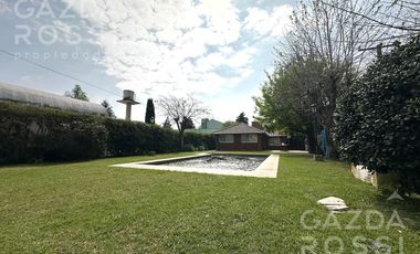 Casaquinta en Los Rosales