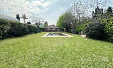Casaquinta en Los Rosales