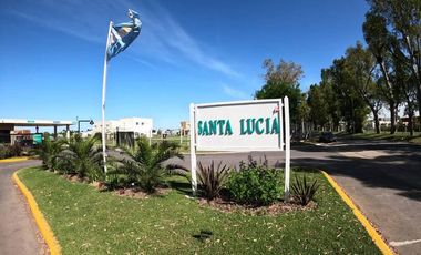 Lote perimetral financiado En Barrio Santa Lucía, Pilar del este.