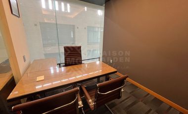 Oficinas en Renta o Venta en Plaza Antigua I, con sala de juntas y cafetería