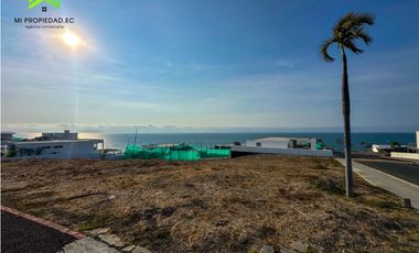 TERRENO EN URBANIZACIÓN MARINA BLUE- MANTA