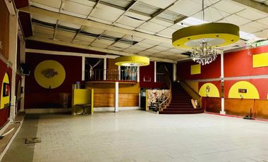 Se Vende Salón de Fiestas y 8 Locales Comerciales en Toluca