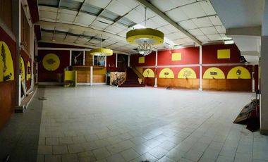Se Vende Salón de Fiestas y 8 Locales Comerciales en Toluca
