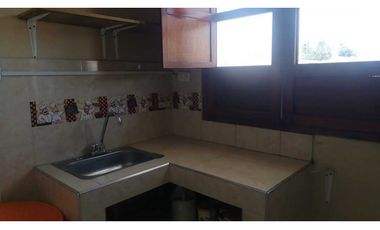 LUXA ARRIENDA APARTAESTUDIO CENTRO HISTORICO. CON SERVICIOS.2. PISO