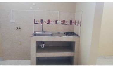 LUXA ARRIENDA APARTAESTUDIO CENTRO HISTORICO. CON SERVICIOS.2. PISO