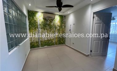 Venta de casa en Altos de Panamá