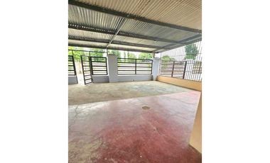 VENTA O ALQUILER DE CASA EN POCR AGUADULCE