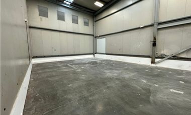 ALQUILER BODEGA  255M2 LAS MAÑANITAS AEROPUERTO COMMERCIAL PARK III MC