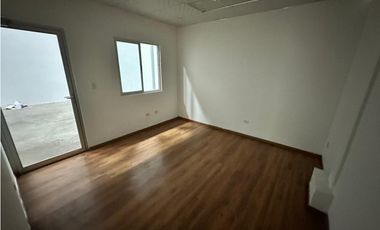 ALQUILER BODEGA 286M2 LAS MAÑANITAS AEROPUERTO COMMERCIAL PARK III MC