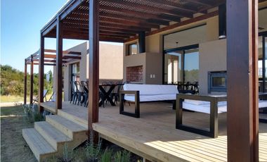 VENTA CASA PINAMAR COSTA ESMERALDA 4 DORMITORIOS