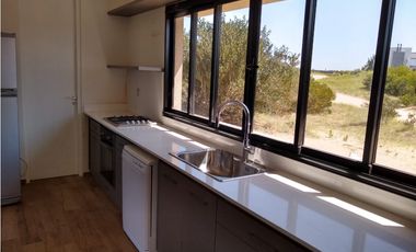 VENTA CASA PINAMAR COSTA ESMERALDA 4 DORMITORIOS