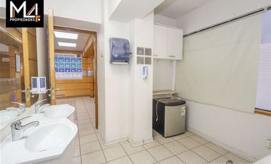 Oficina en Venta en Av. Apoquindo/Metro Alcantara