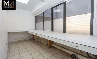 Oficina en Venta en Av. Apoquindo/Metro Alcantara