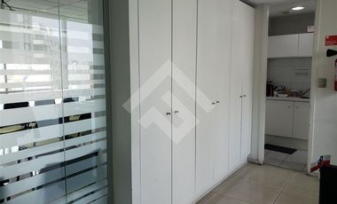 Oficina en Arriendo en Apoquindo / Rosario Sur