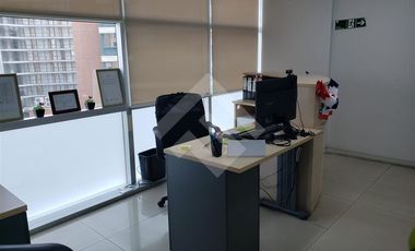 Oficina en Arriendo en Apoquindo / Rosario Sur