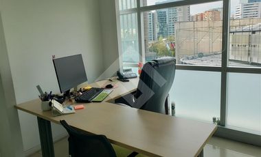 Oficina en Arriendo en Apoquindo / Rosario Sur