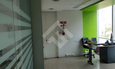 Oficina en Arriendo en Apoquindo / Rosario Sur