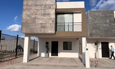 CASA EN VENTA EN NOGALERA RESIDENCIAL, GOMEZ PALACIO