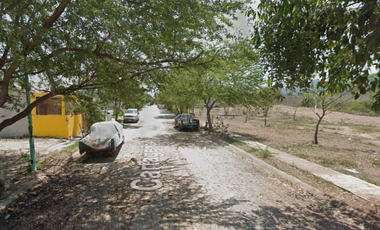 VENDO CASA EN HEROES DE LA PATRIA, PTO. VALLARTA CERCA DE MACROPLAZA PTO. VALLARTA
