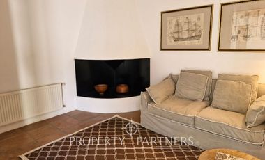 Casa en exclusivo condominio La Pedrera con vista al mar.