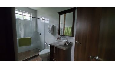 VENTA AMPLIA Y CÓMODA CASA  EN  SANTA ROSA DE CABAL (RISARALDA)