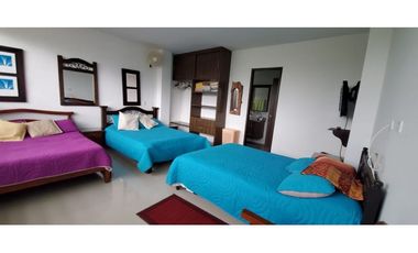 VENTA AMPLIA Y CÓMODA CASA  EN  SANTA ROSA DE CABAL (RISARALDA)