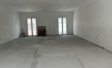 Renta Local Comercial con Bodegas