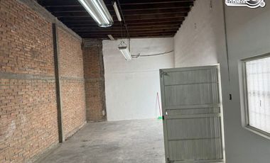 Renta Local Comercial con Bodegas