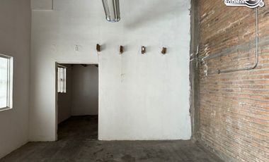 Renta Local Comercial con Bodegas